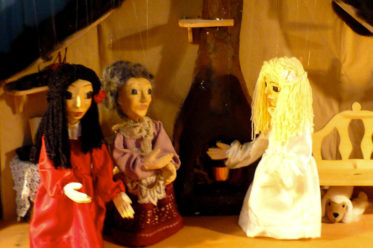 Schneeweisschen und Rosenrot